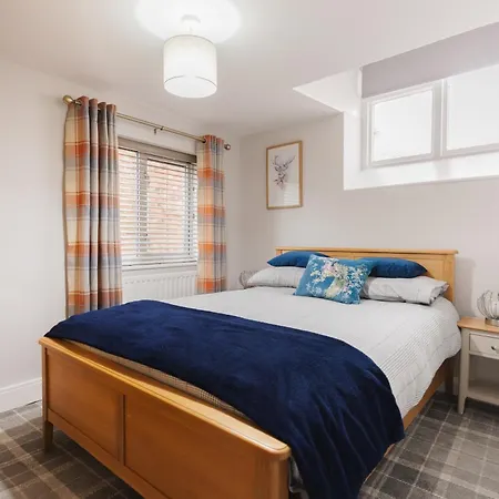 On Yarm High Street Great For Couples Families Contractors Welcome * Yarm