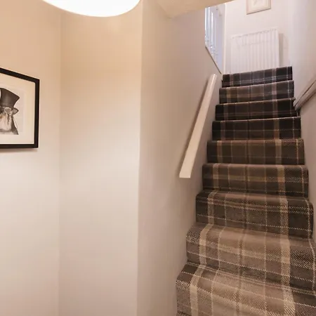 Unique Cottage In Yarm With A 5 Star Location Kingsize And Double Beds